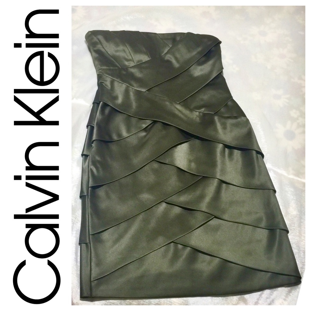 🔴Calvin Klein strapless taffeta cocktail dress